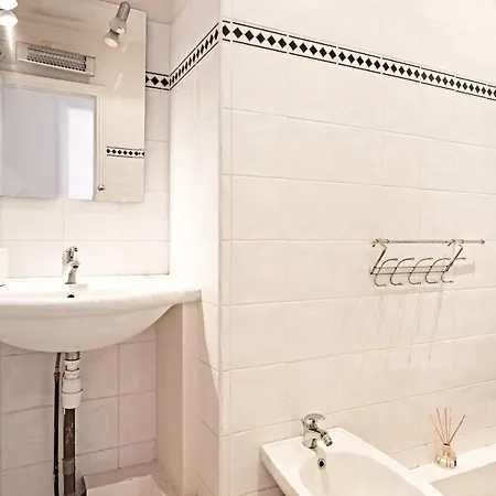 Cluvila Furnished Flat *